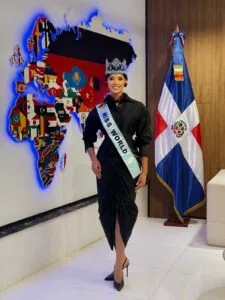 Senado RD reconoce a Joheirry Mola tras ser coronada Miss Mundo