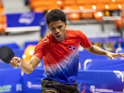 Yoel Mendoza y Rosa Torres revalidan títulos en el Clásico Rolling