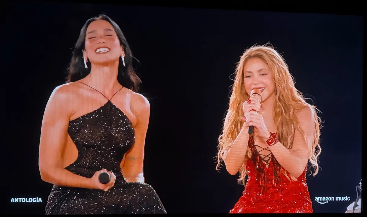 Dua Lipa sorprende al público madrileño junto a Shakira