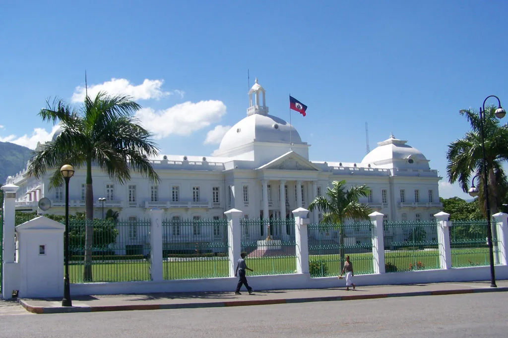 Aplazan inicio de campaña electoral en Haití ante retrasos en inscripciones
