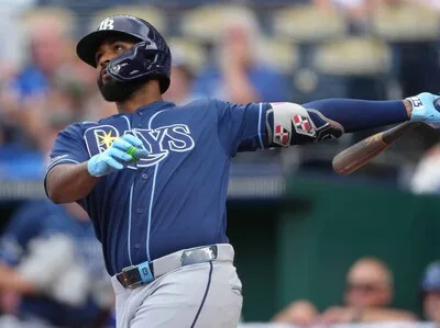Tres peloteros dominicanos nominados al prestigioso Premio Hank Aaron