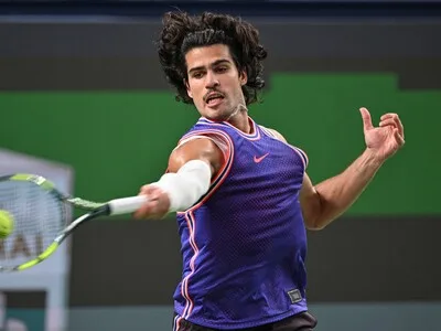 Carlos Alcaraz avanza con paso firme en el Masters 1000 Shanghái