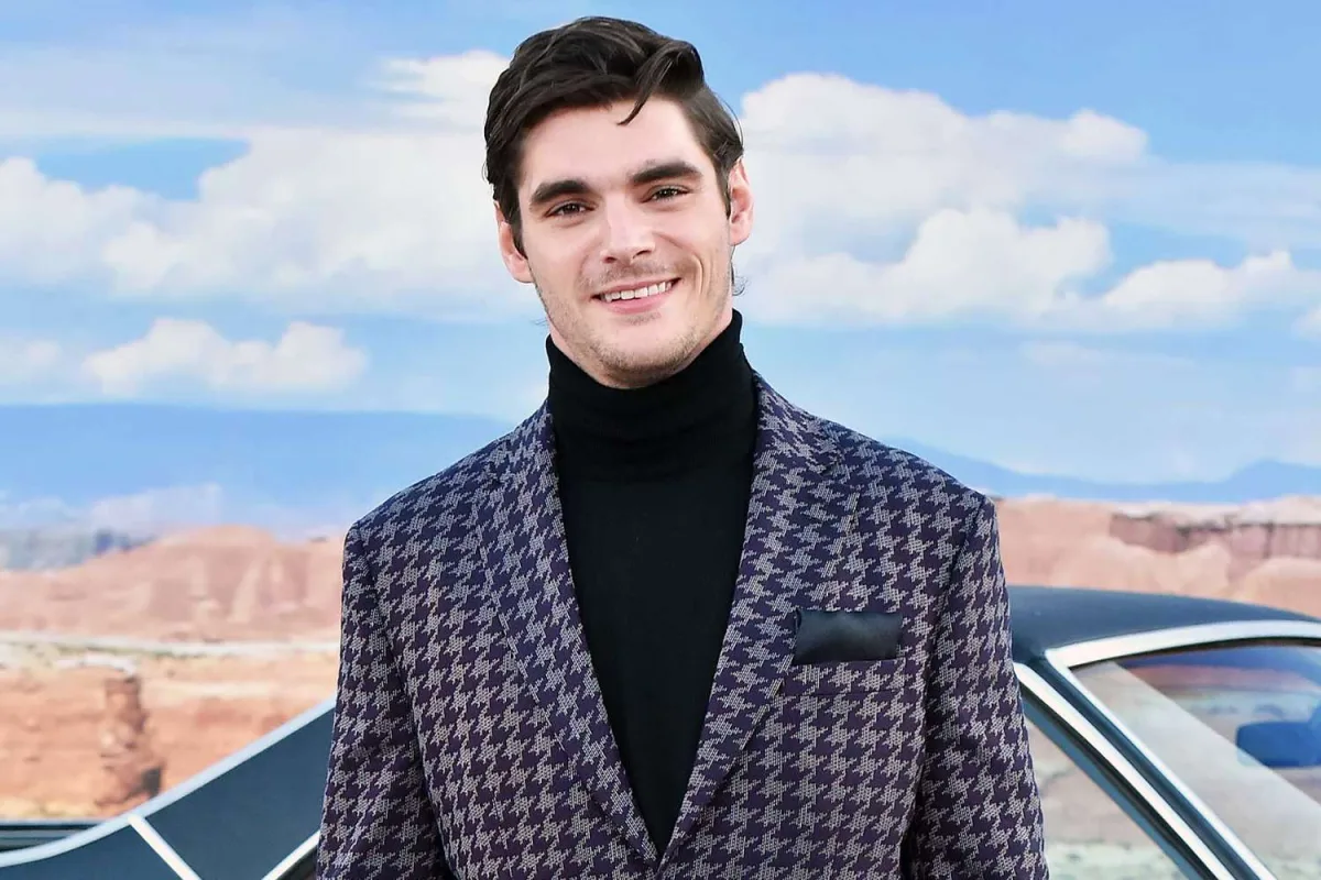 Muere a los 34 años el actor RJ Mitte de Breaking Bad