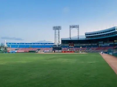 Licey y Escogido conmemoran 71 años de su primer juego nocturno