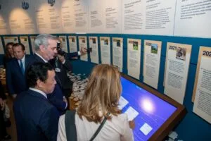 Abinader inaugura salón República Dominicana en la FAO