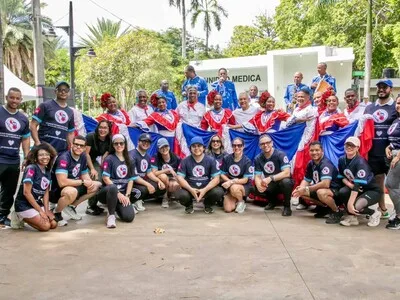 Especialistas promueven prevención de la trombosis con caminata en Santo Domingo