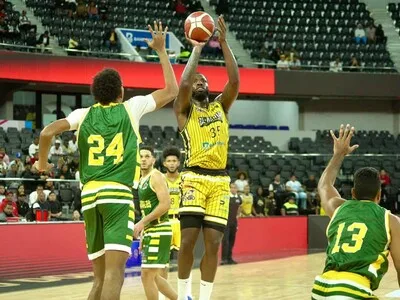 Rafael Barias elimina a San Carlos del Torneo de Baloncesto Superior