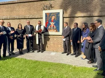 Presidente Abinader solicita oraciones por la salud del papa León XIV