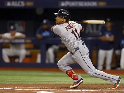 José Ramírez impulsa a Cleveland hacia la Serie Mundial