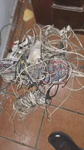 Policía arresta a “Yigolo” mientras cortaba cables eléctricos en Santiago