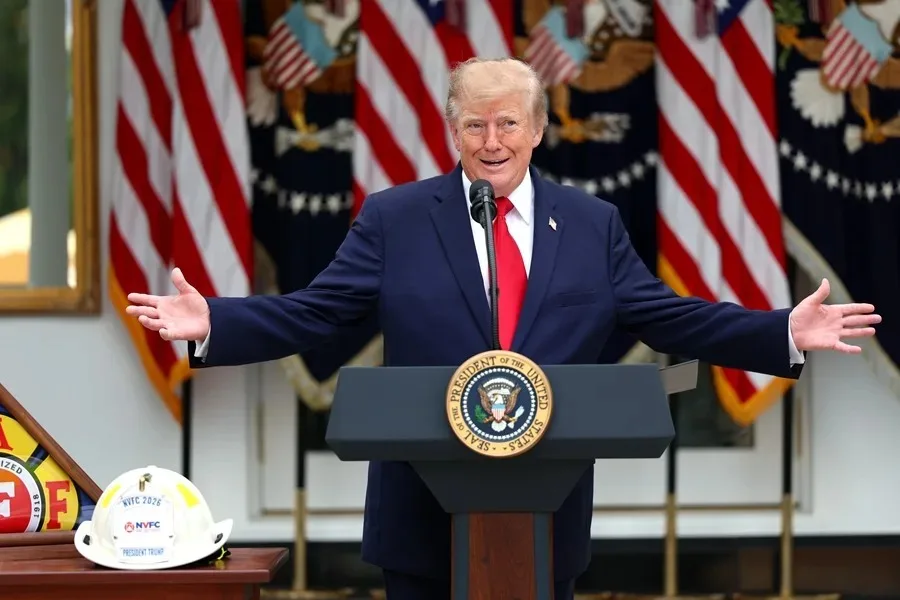 Trump asegura que aranceles a México financiaron el muro fronterizo