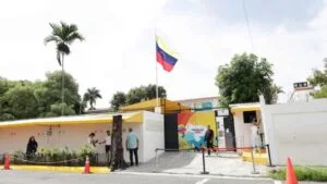 Venezuela nombra a Wilmer Barrientos como nuevo cónsul general en RD