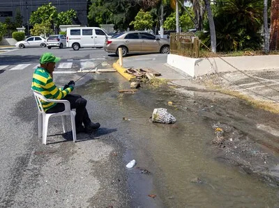 Aguas residuales afectan la salud de residentes en sector Mata Hambre