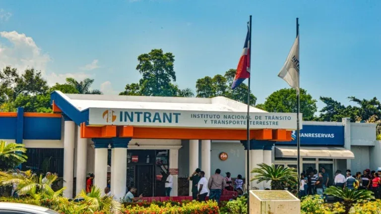 Intrant aclara que no existen restricciones de tránsito en el Distrito Nacional