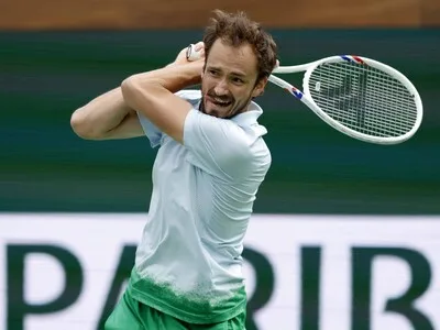 Daniil Medvedev avanza a octavos de final en el ATP de Viena