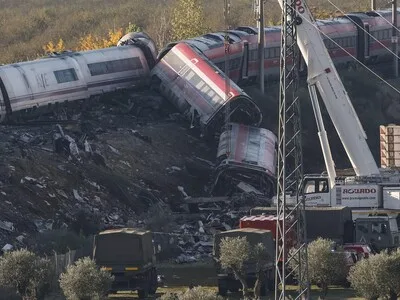 Suben a 69 muertos en accidente y Sánchez promete aclararlo todo